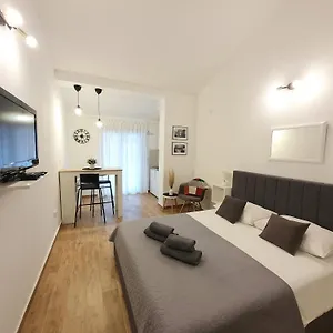 https://apartments-dejana-stinjan.pula-hotels.org